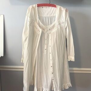 Eileen West Nightgown and Robe set vintage from 1997